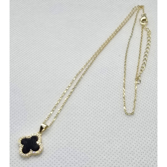 Rachel Zoe Onyx Clover Necklace – 18K Gold Plated - Picture 7 of 15